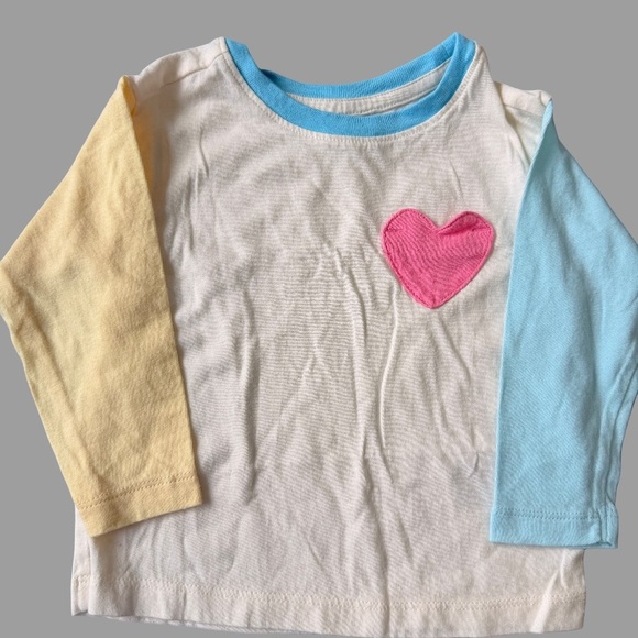 Old Navy Toddler Girl Outfit Bundle | 5 Pieces | 12–18M | Like New | Mix & Match - Picture 3 of 7